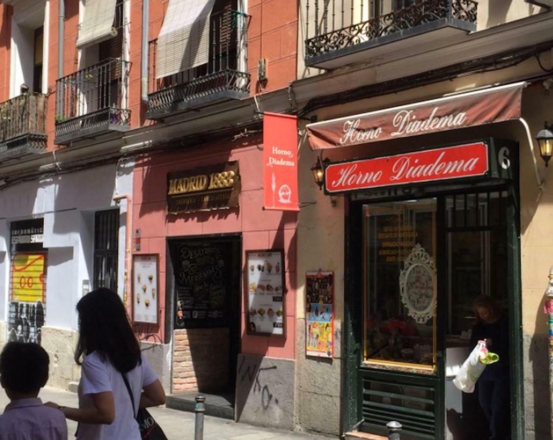 Apartamento Vive En Maravillas Madrid Luaran gambar